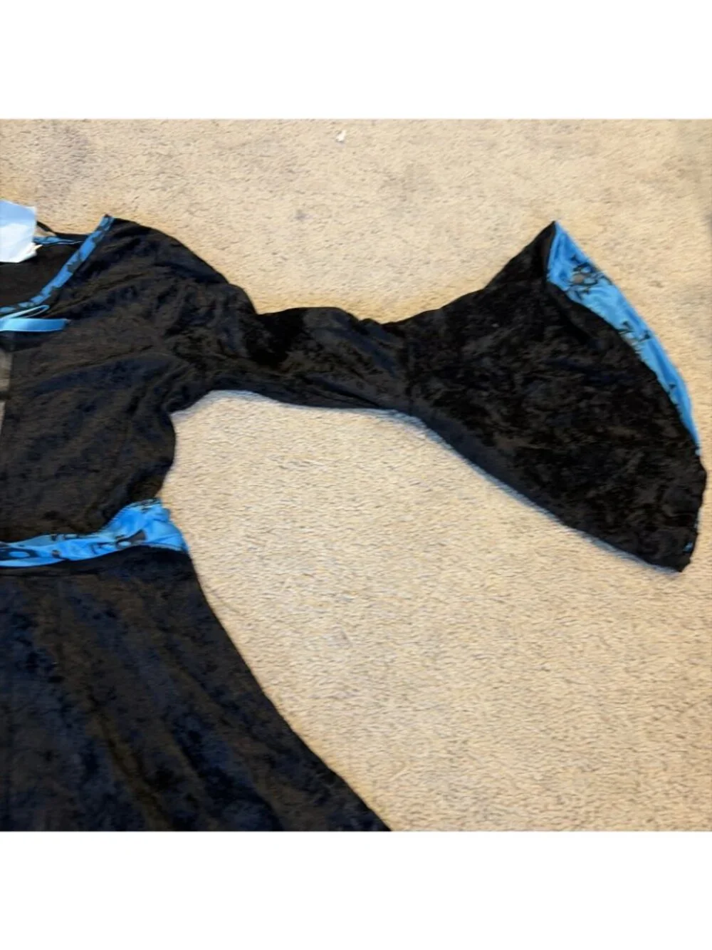 Totally Ghoul Groovy Witch Girl's Costume Child's L Black Burnout Velvet
